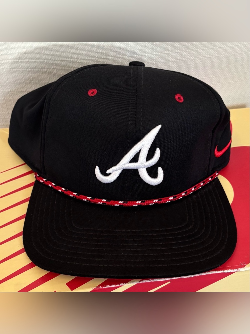 Nike x Atlanta Braves Rope Hat Rare Black Red OSFA 35762X-BV9 Dri Fit Nike Pro